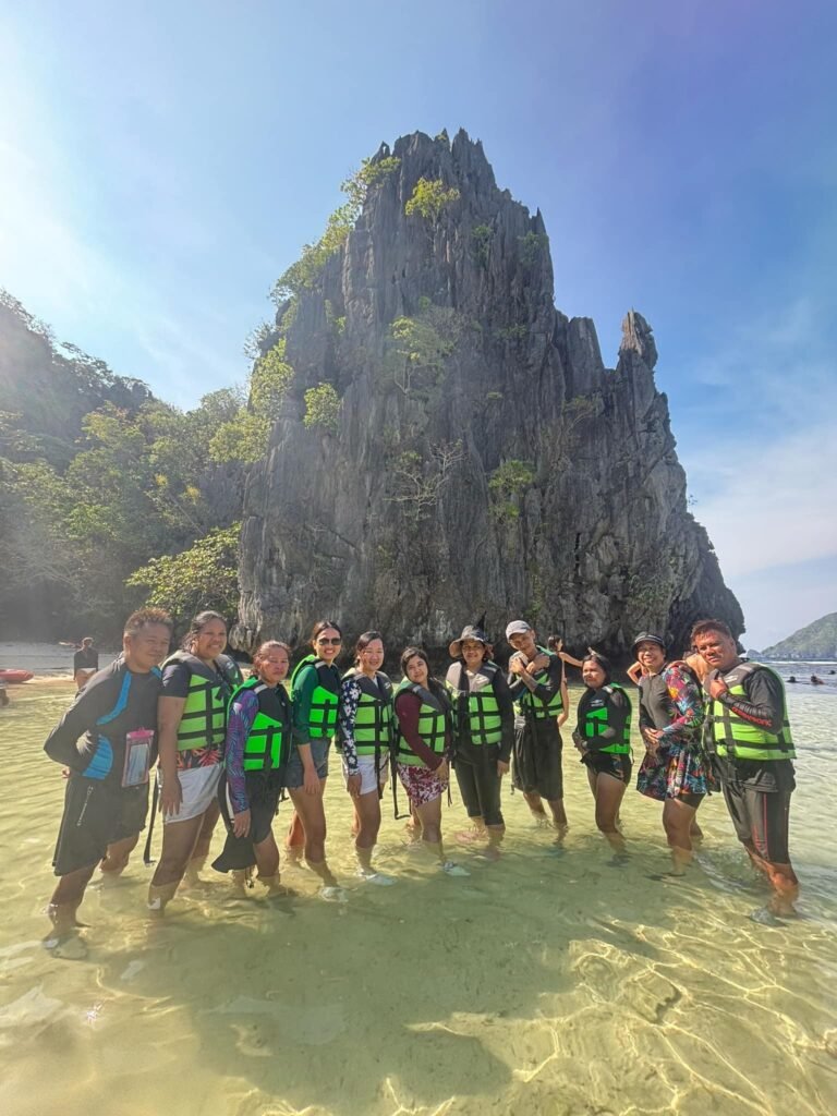 Island hopping group in El Nido, Palawan